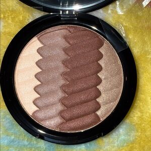 Belle by Kim Gravel Contour Trio Palette